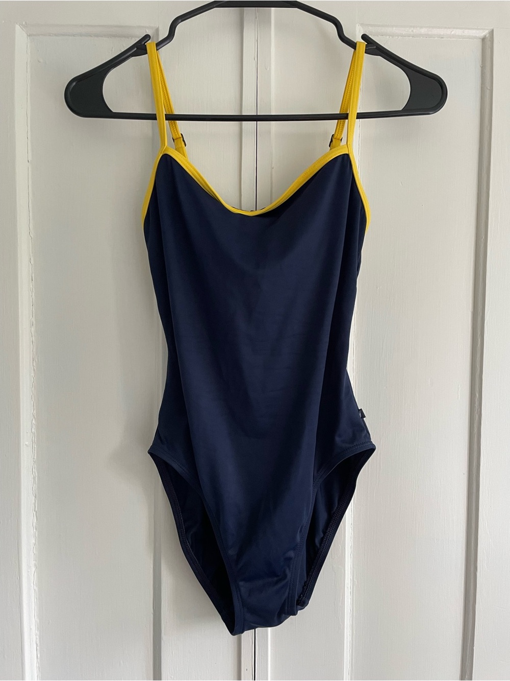 Nautica Navy One-Piece Swimsuit Bathing Suit with Yellow Trim Women’s size 6